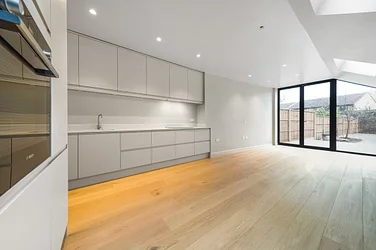 Flat Peckham Rye in Greater London