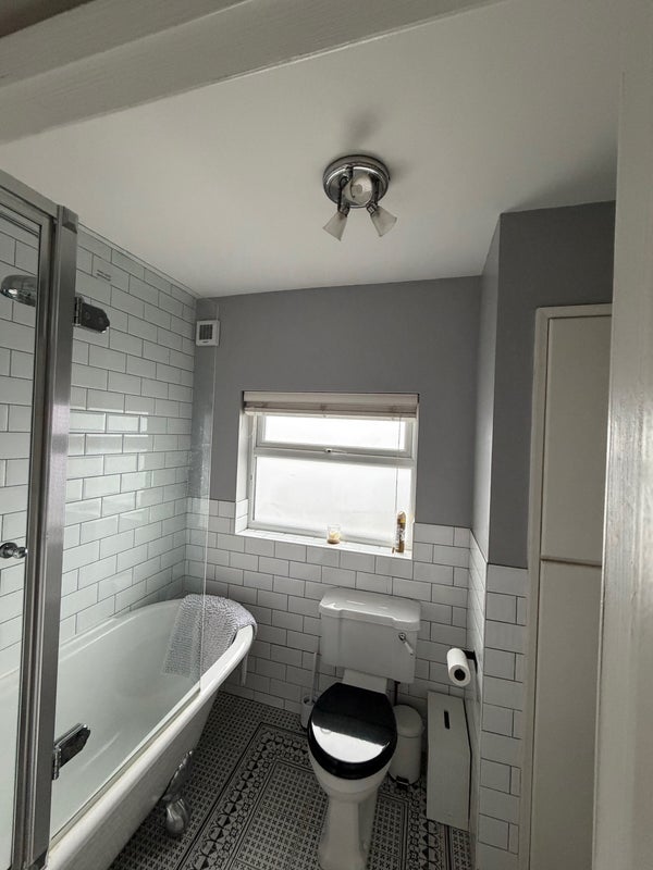 Room Rutherglen Avenue in Coventry