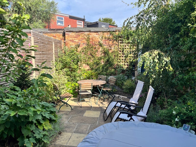 Room Morley Road in Greater London