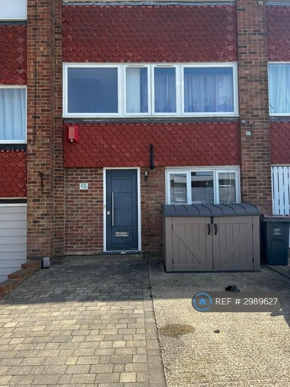 House Fox Close in Greater London