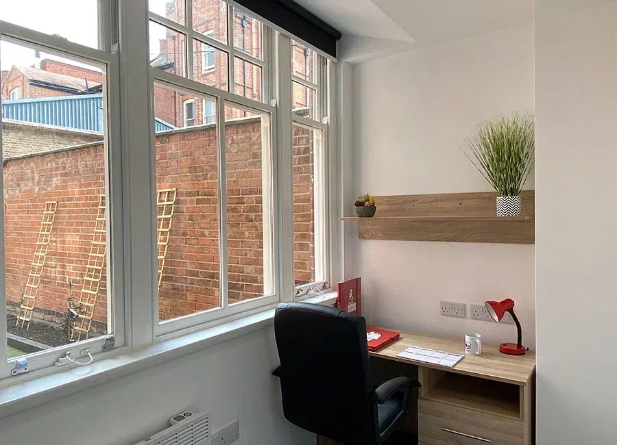 Room Regent Road in Leicester