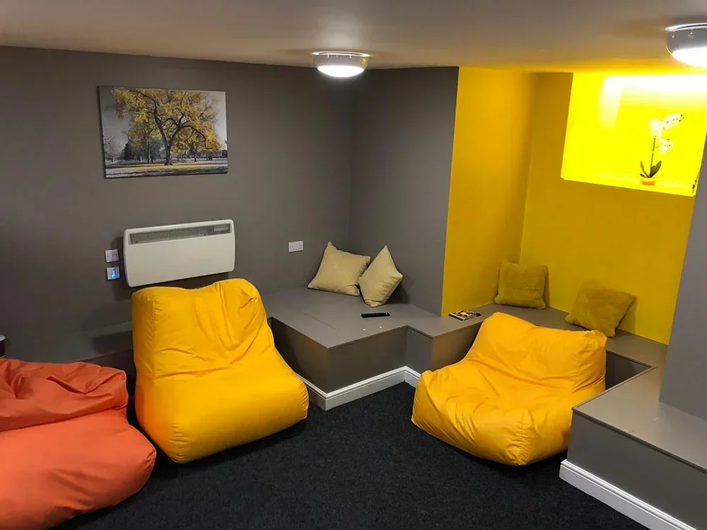 Room Regent Road in Leicester