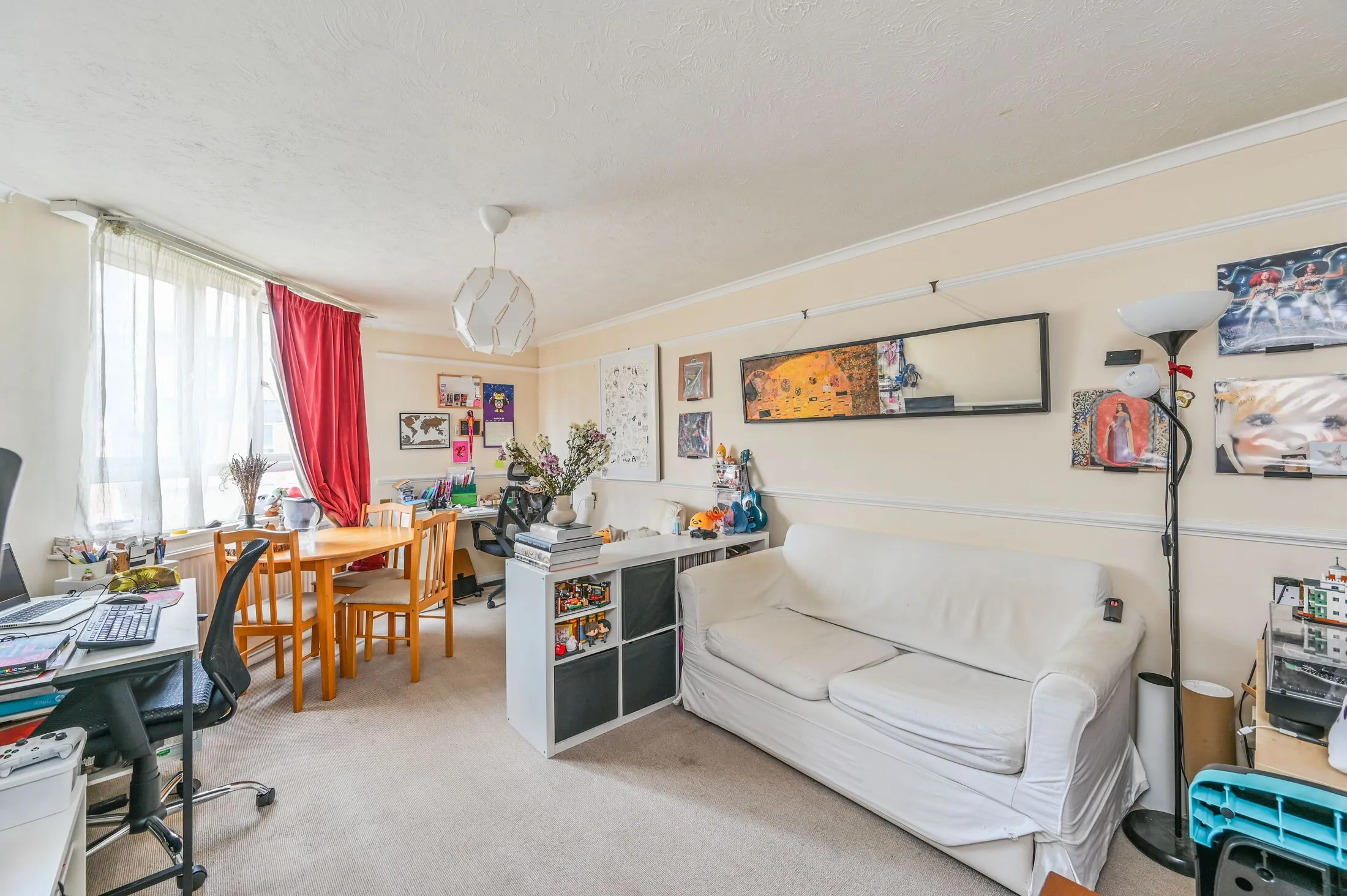 Flat John Ruskin Street in Greater London