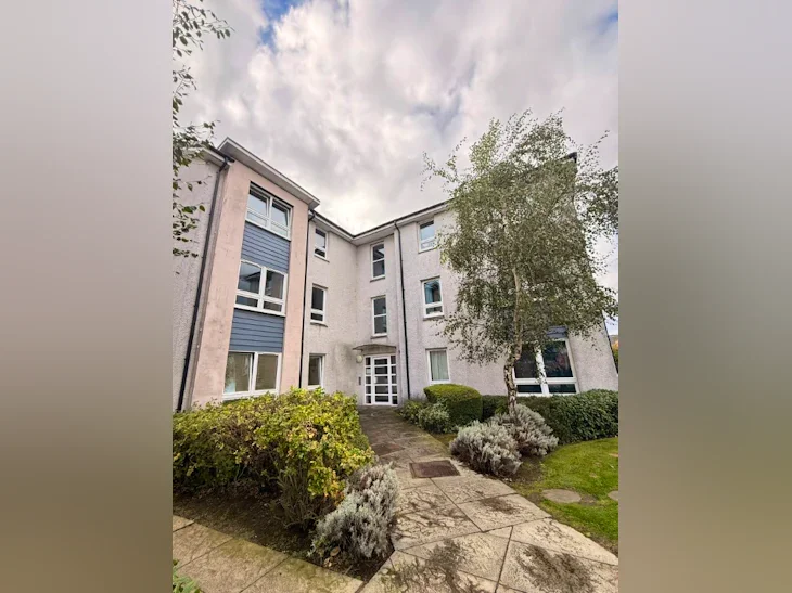 Flat Linburn Road in Dunfermline