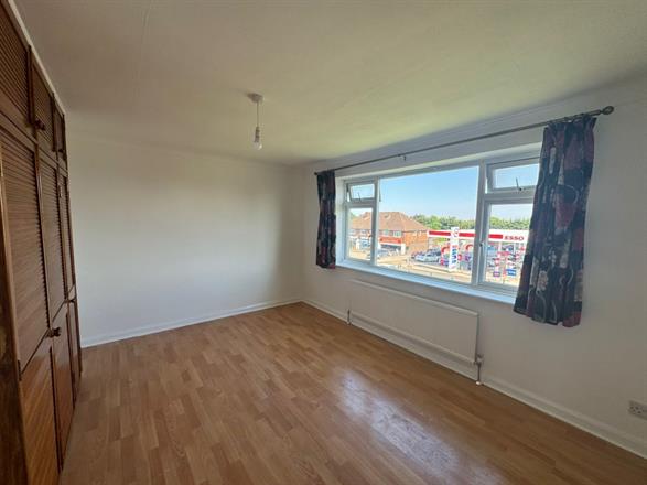 Flat Marlow Road in High Wycombe