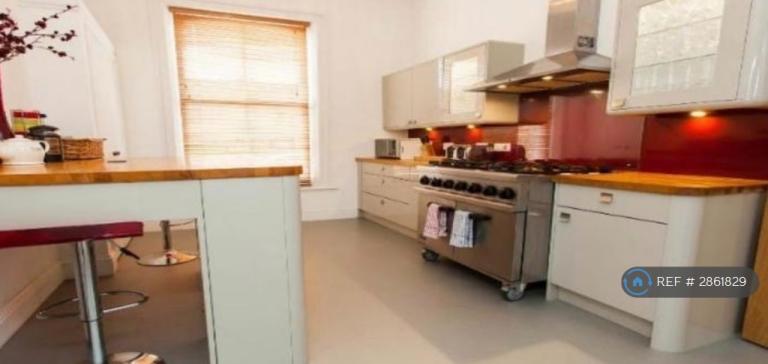 Room Newbridge Road in Bath