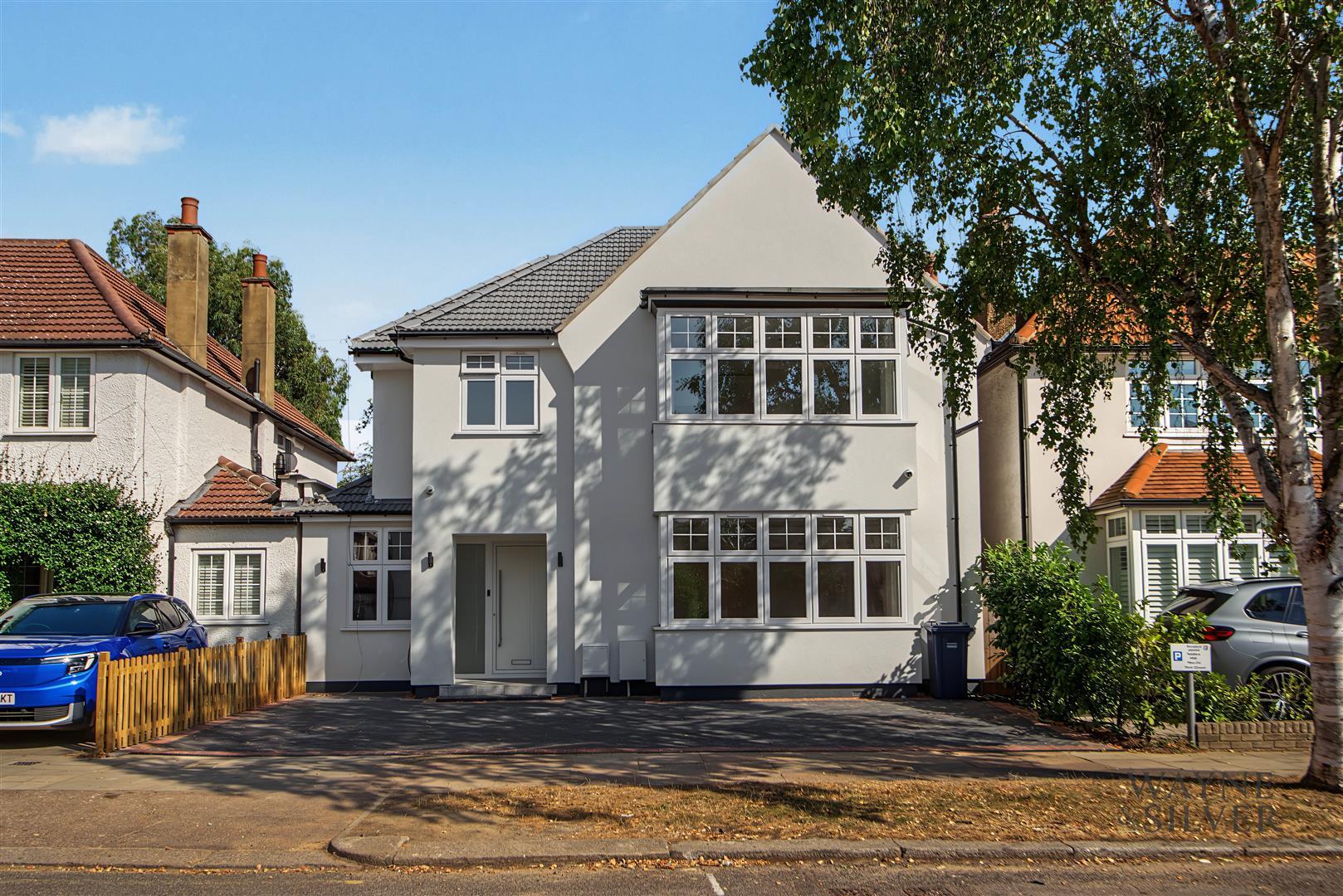 House Beech Walk in Greater London