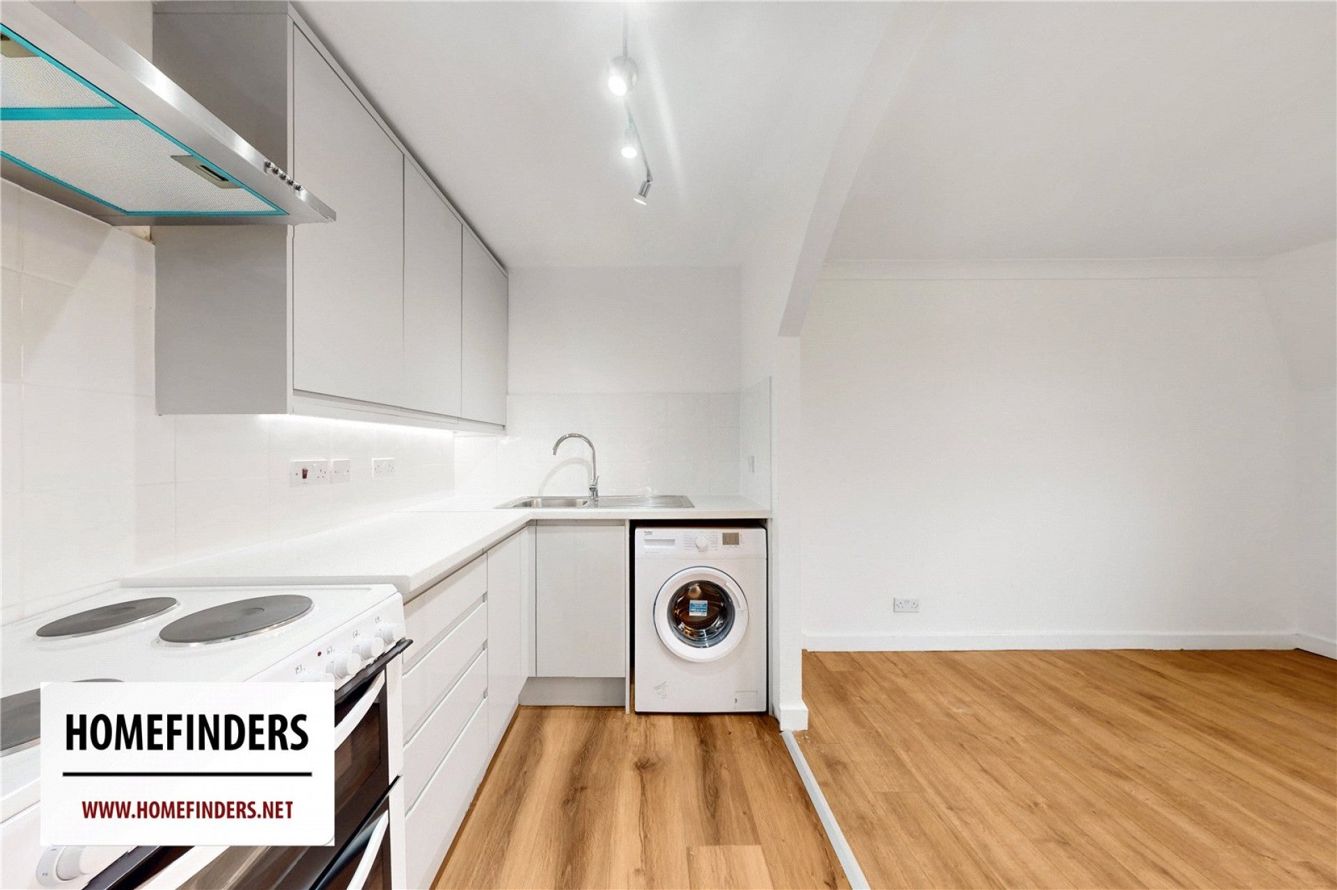 Flat Verbena Close in Greater London