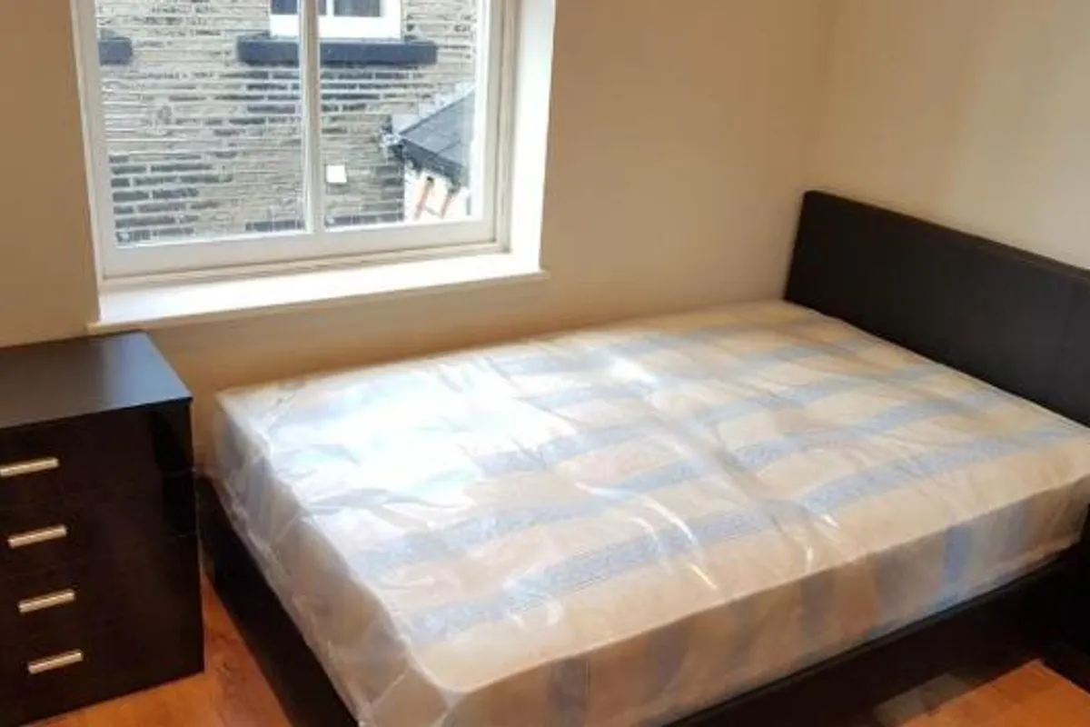 Flat John William Street in Kirklees