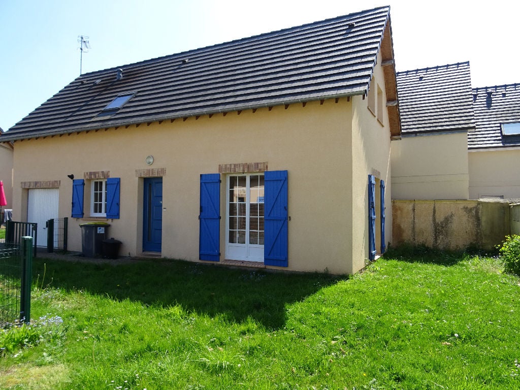 House Rue Jacques Brel in Gravigny