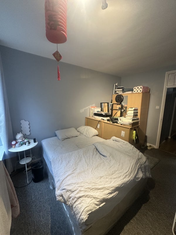 Room Kennings Way in Greater London