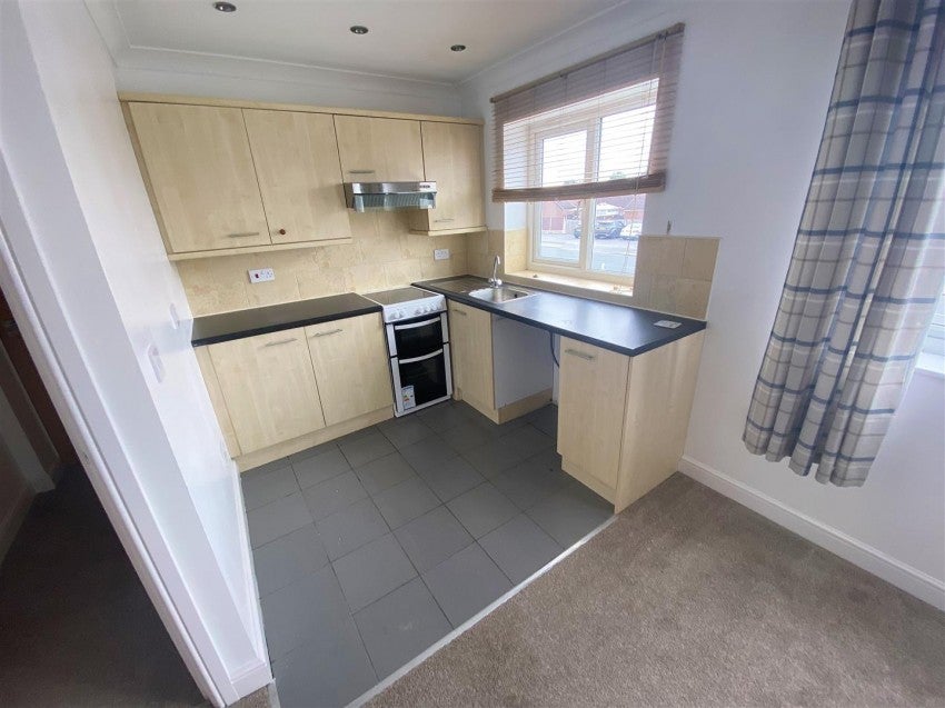 Flat Selby Road in Eggborough