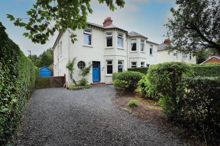 House Upper Newtownards Road in Belfast