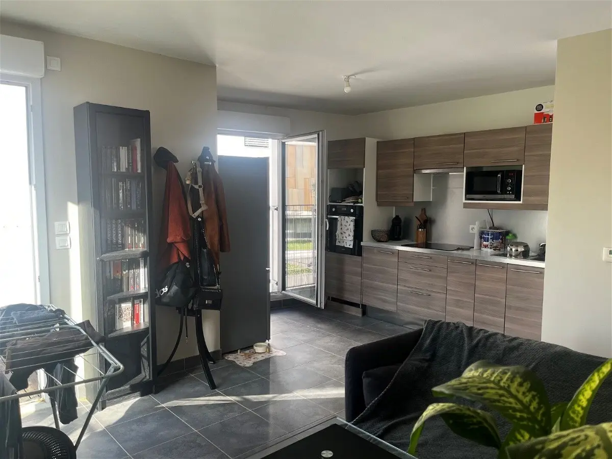 Appartement Venelle Geneviève de Gaulle-Anthonioz à Sathonay-Camp