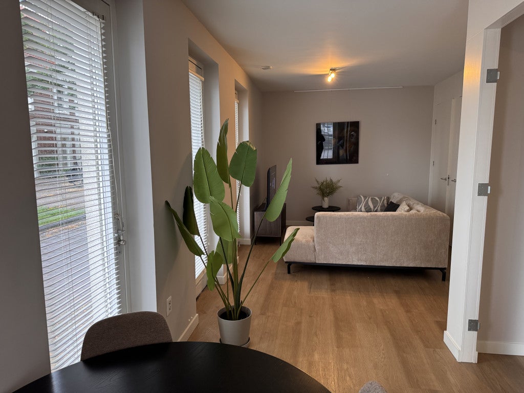 Huis Maashaven N.z. in Rotterdam