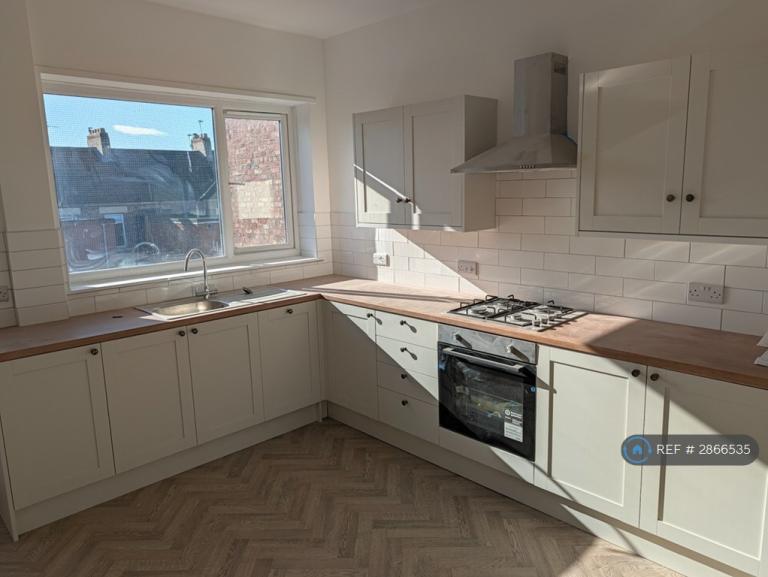 Flat Cleveland Road in North Tyneside
