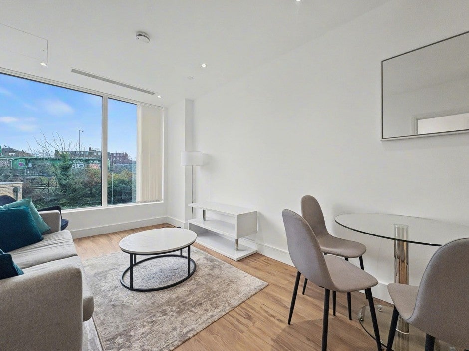 Flat West Gate in Greater London