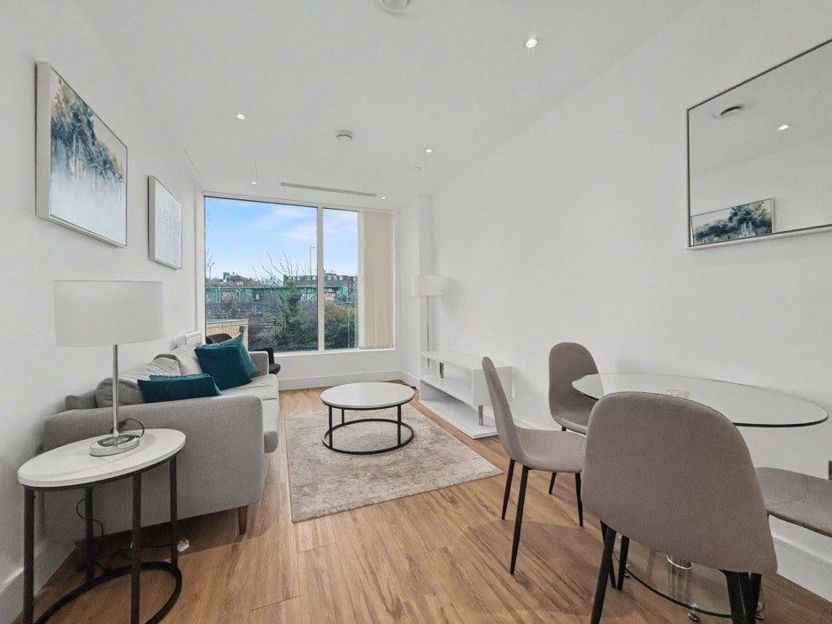 Flat West Gate in Greater London