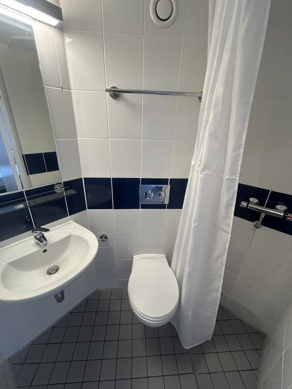 Room Pitfield Street in Greater London