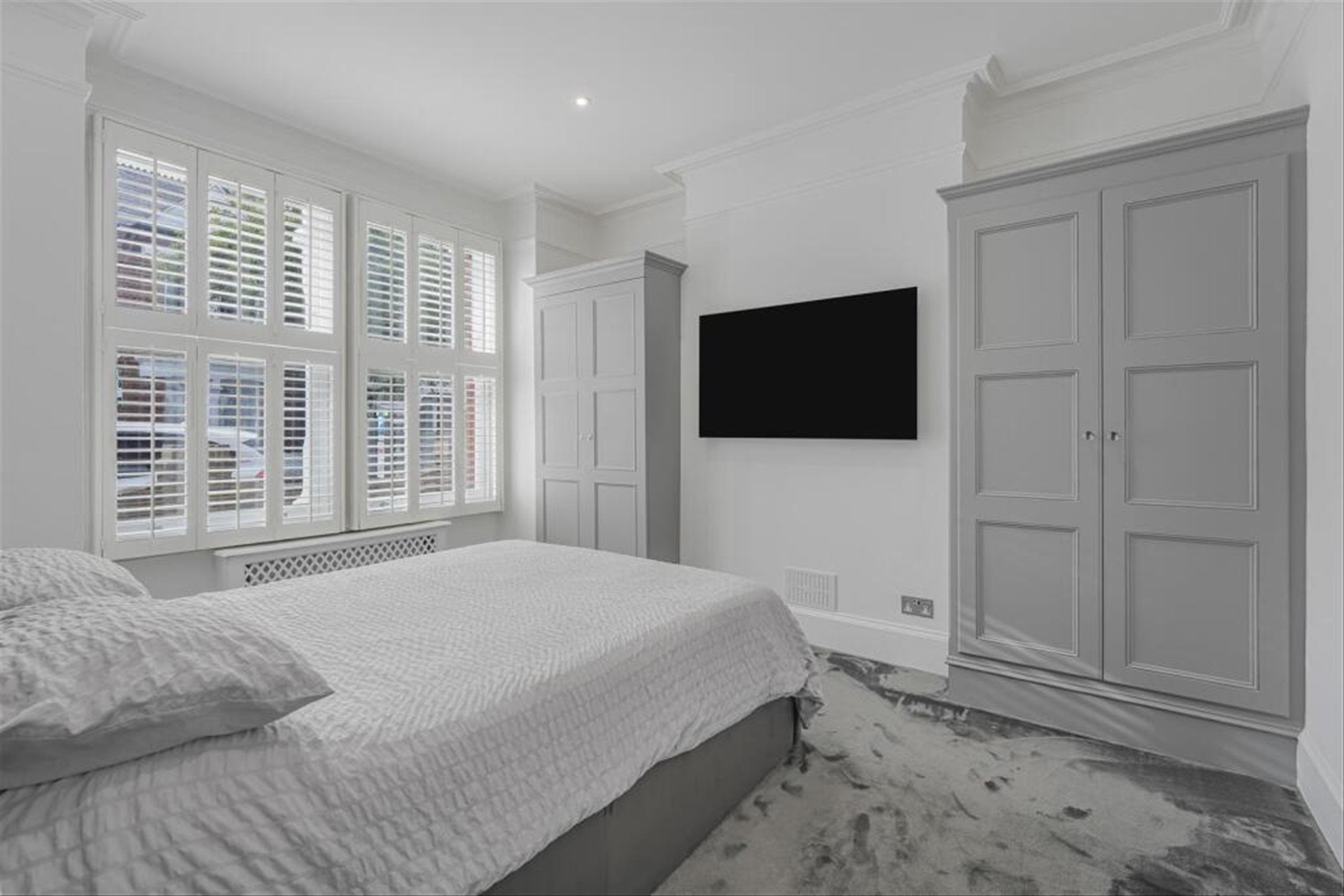 Flat Kingwood Road in Greater London
