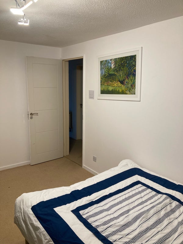Room Puckleside in Basildon