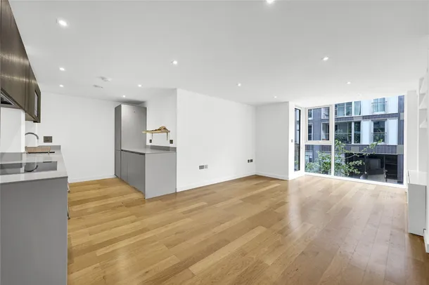Flat Micawber Street in Greater London