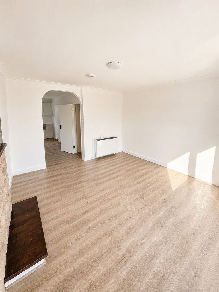 Flat Devonshire Way in Greater London