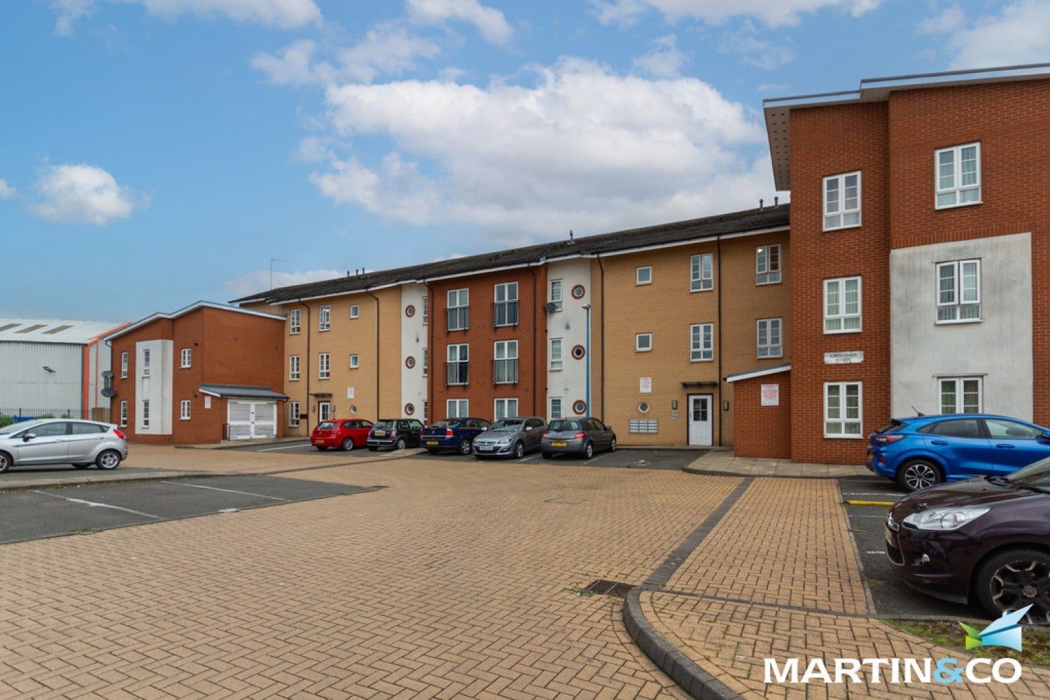Flat Kingfisher Way in Sandwell