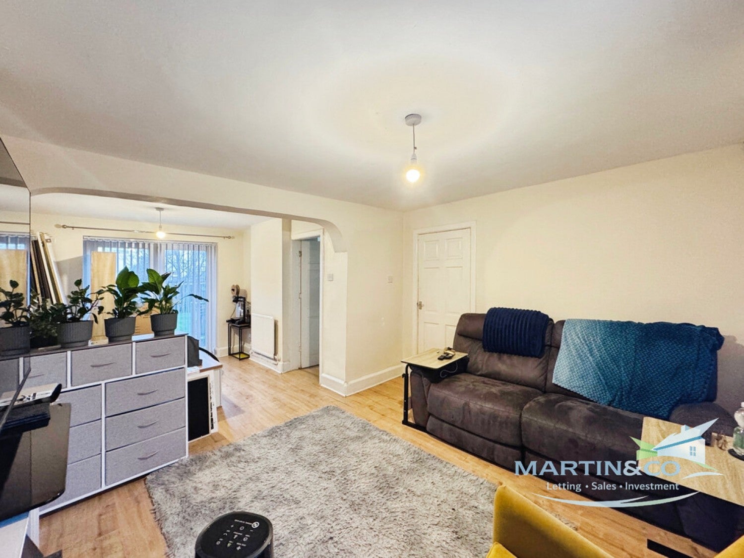 House Tanners Fold in Oldham