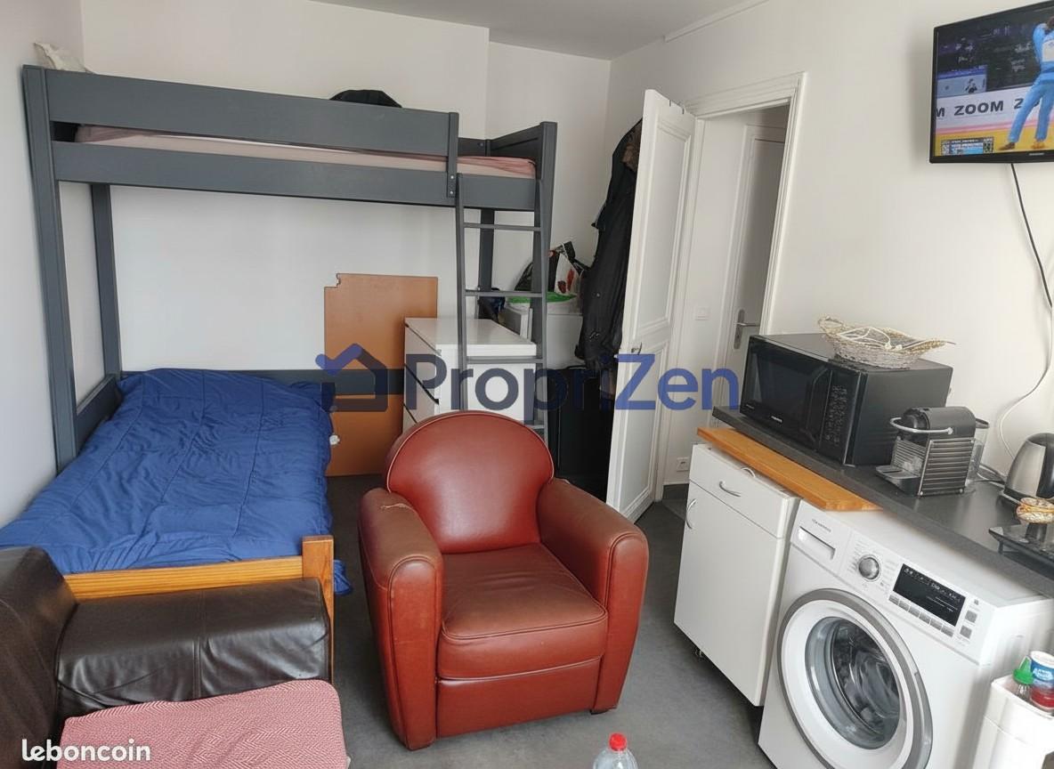 Chambre Rue du Faubourg Saint-Denis à Paris
