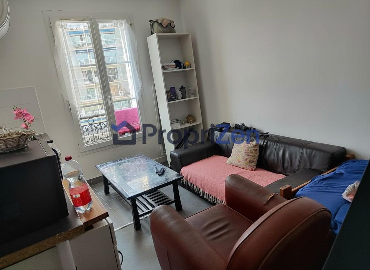 Chambre Rue du Faubourg Saint-Denis à Paris