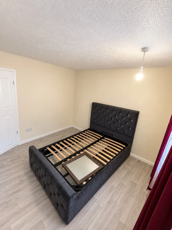 Room River View in Chadwell St Mary