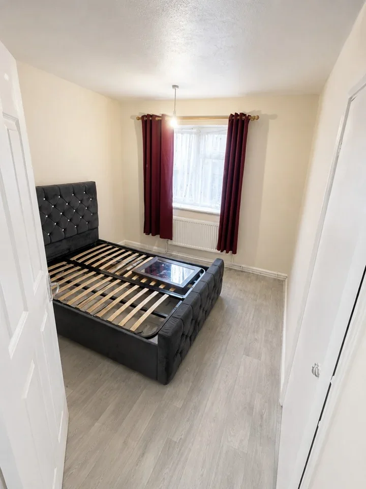 Room River View in Chadwell St Mary