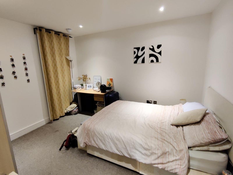 Room City Walk in Greater London
