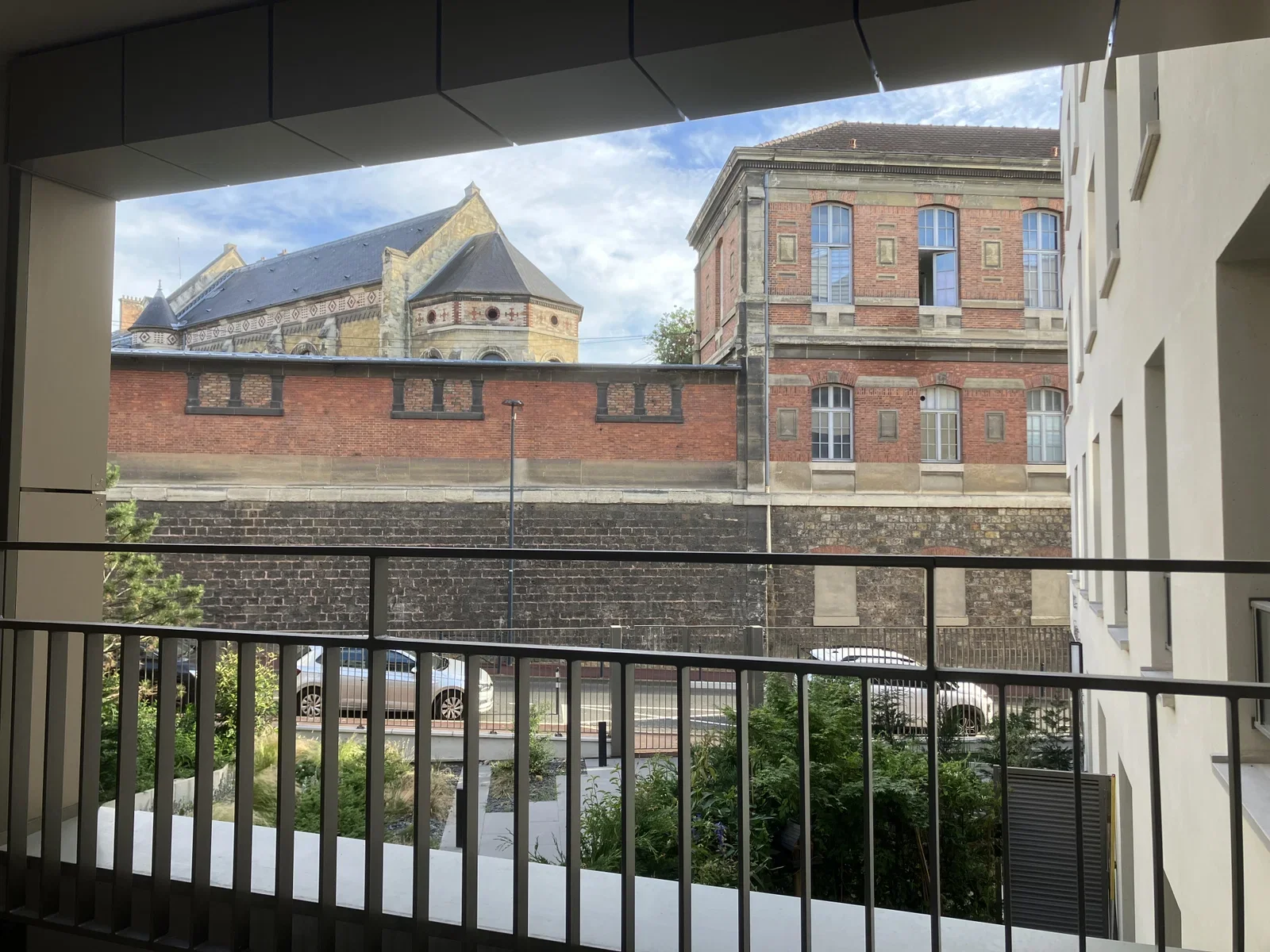 Chambre Allée de l'Université à Issy-les-Moulineaux