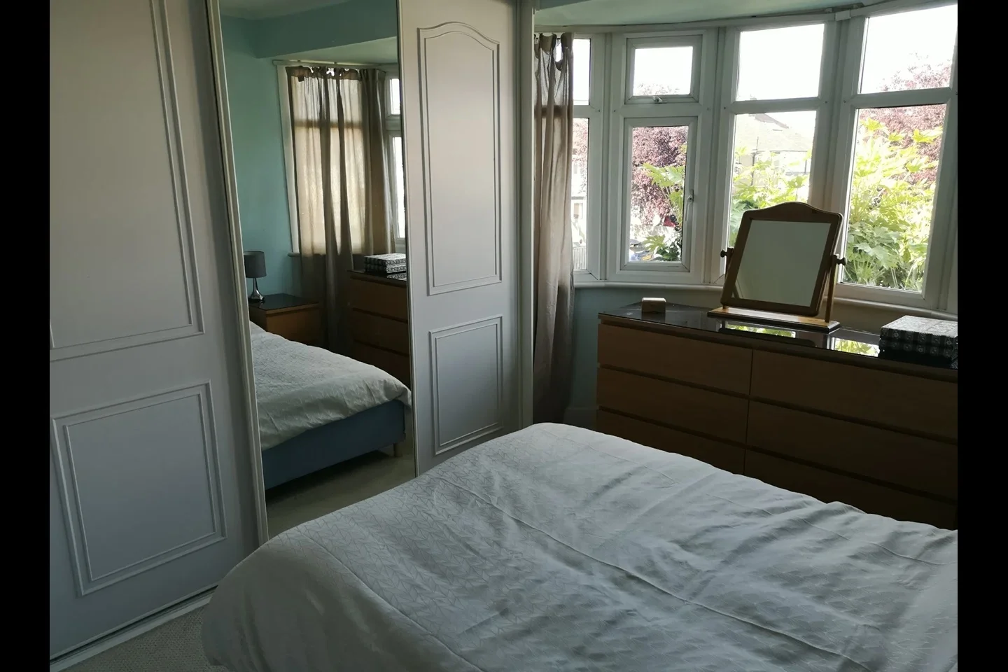 Room Amhurst Gardens in Greater London