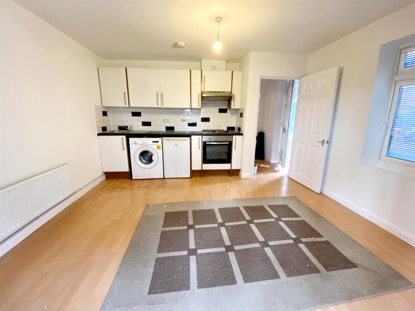 Flat Victoria Orchard in Maidstone