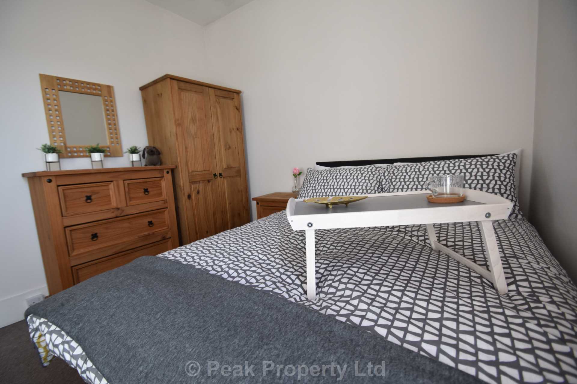 Room Gordon Road in Southend-on-Sea