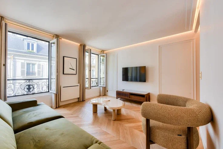 Appartement Rue de Bassano à Paris