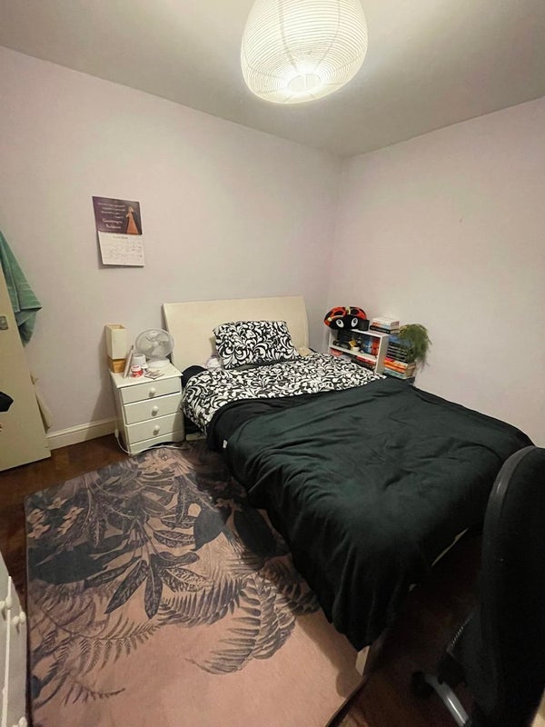 Room Ladbroke Grove in Greater London