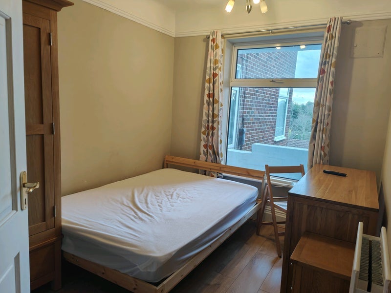 Room Poole Road in Bournemouth