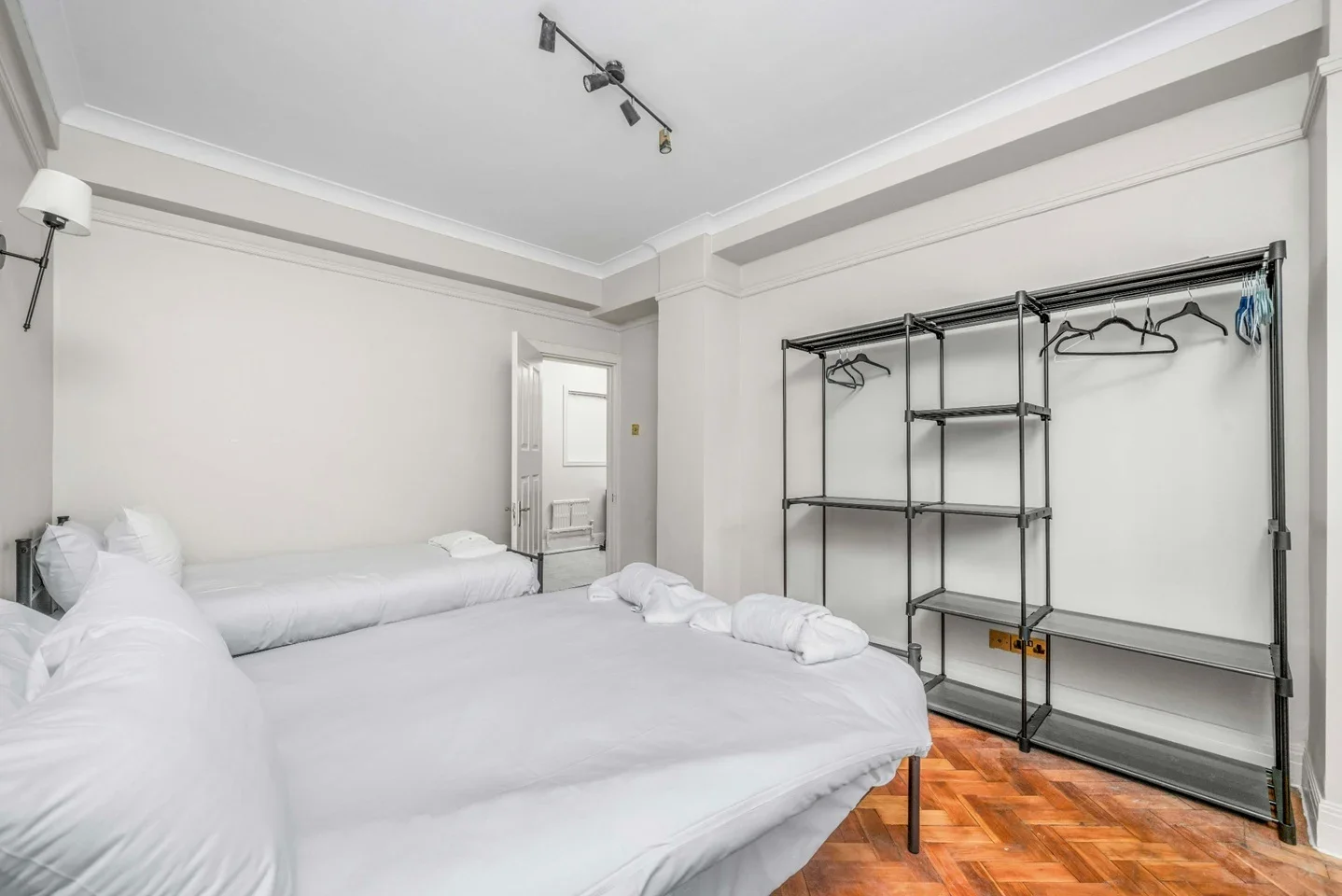 Flat Upper Berkeley Street in City of Westminster