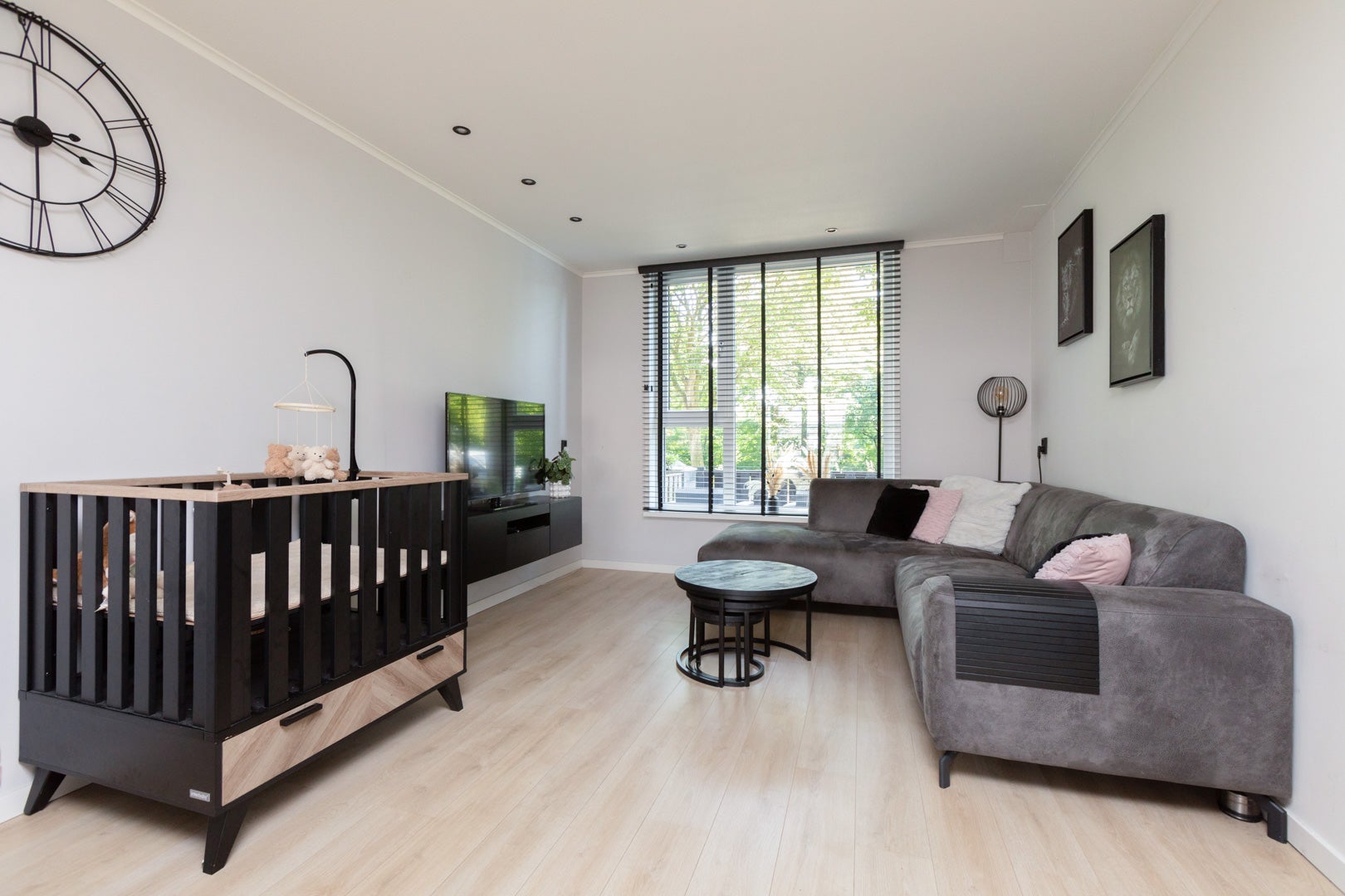 Tussenwoning te koop: Scherwolderhemstraat 22, Sneek