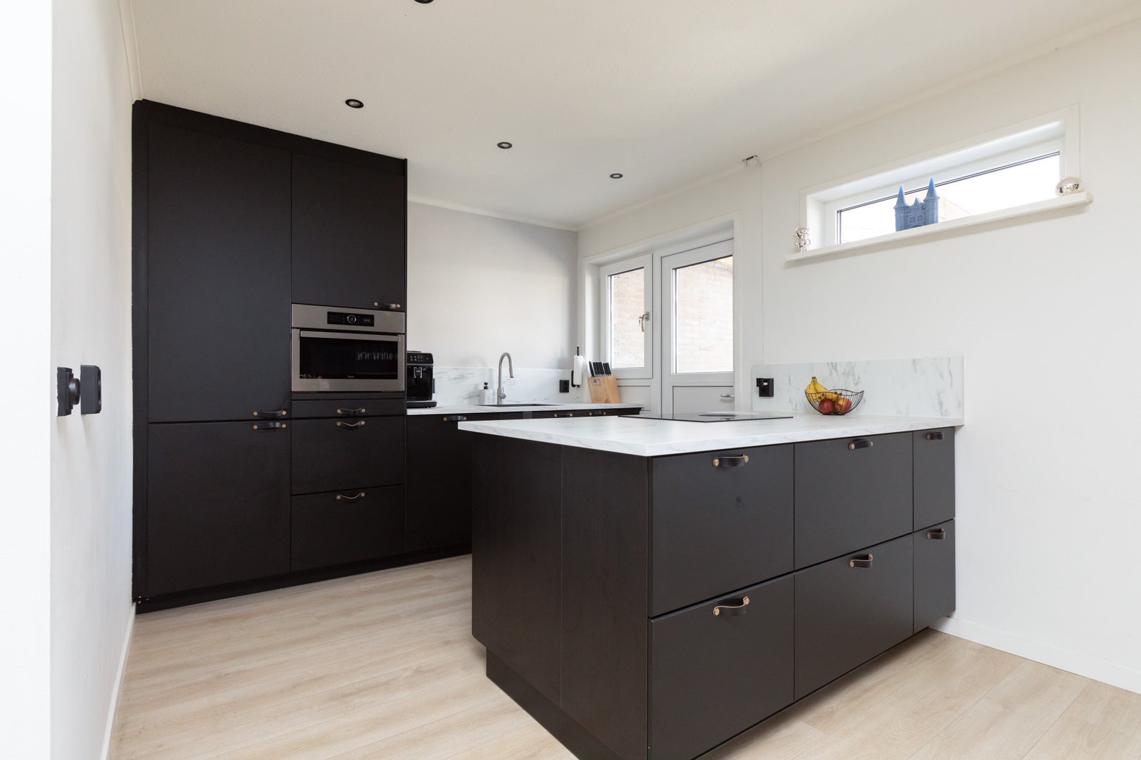 Tussenwoning te koop: Scherwolderhemstraat 22, Sneek