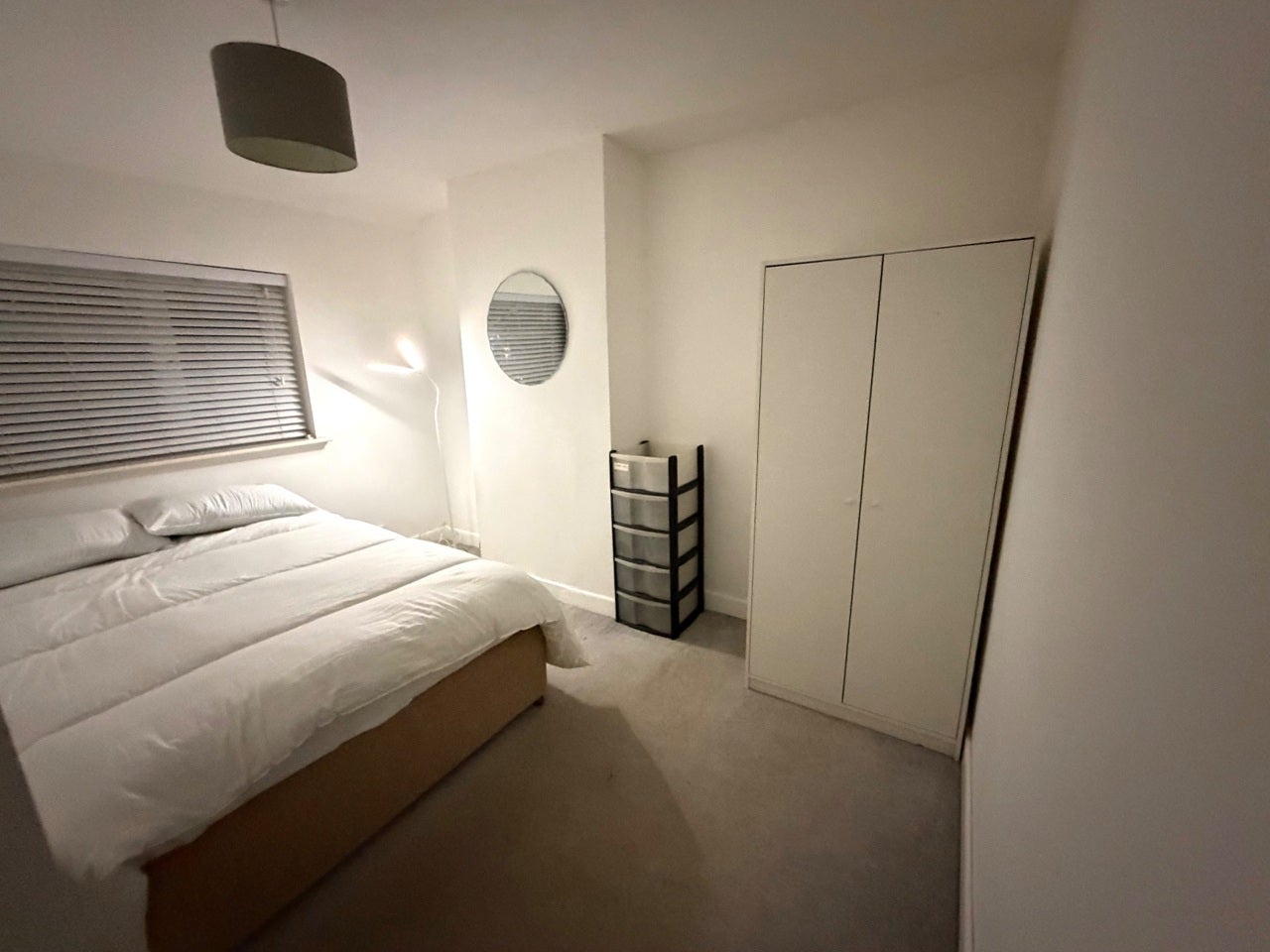 Room Blackwell Drive in Watford