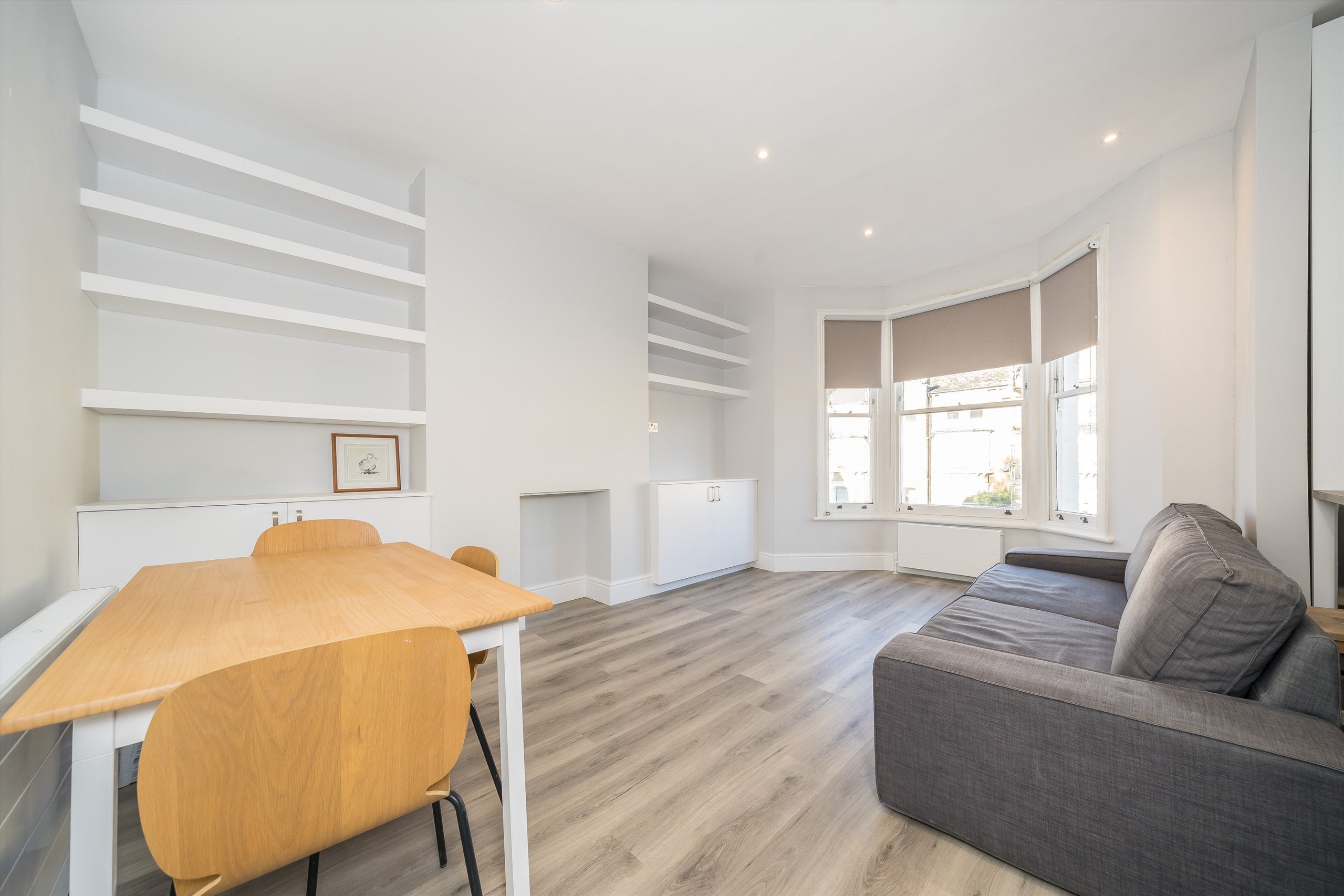 Flat Chelsham Road in Greater London