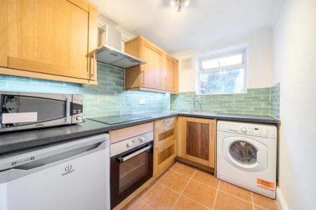 Flat Westbourne Park Villas in City of Westminster