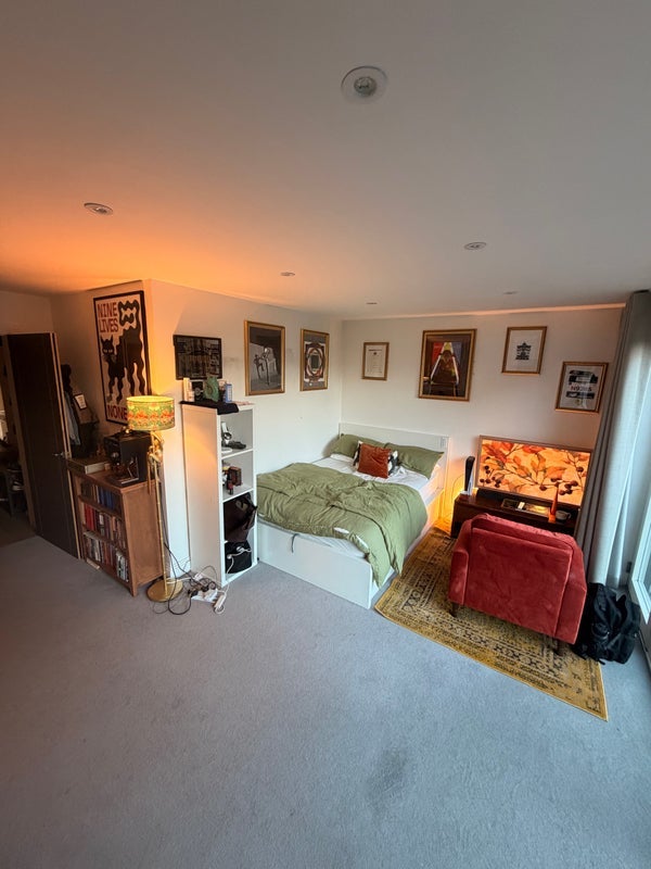 Room Dacres Road in Greater London