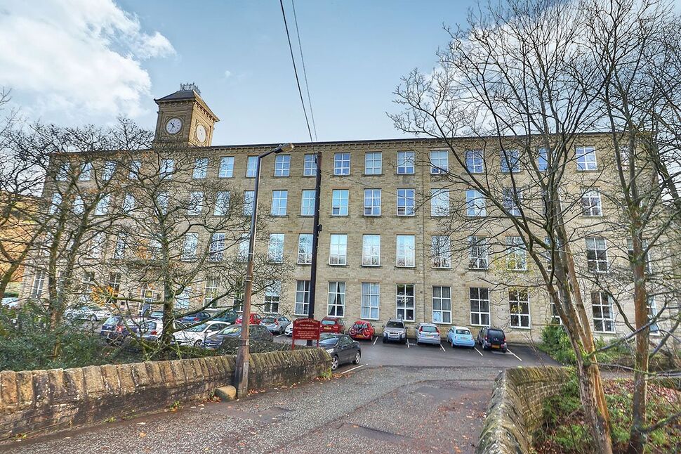 Flat Rishworth Mill Lane in Calderdale