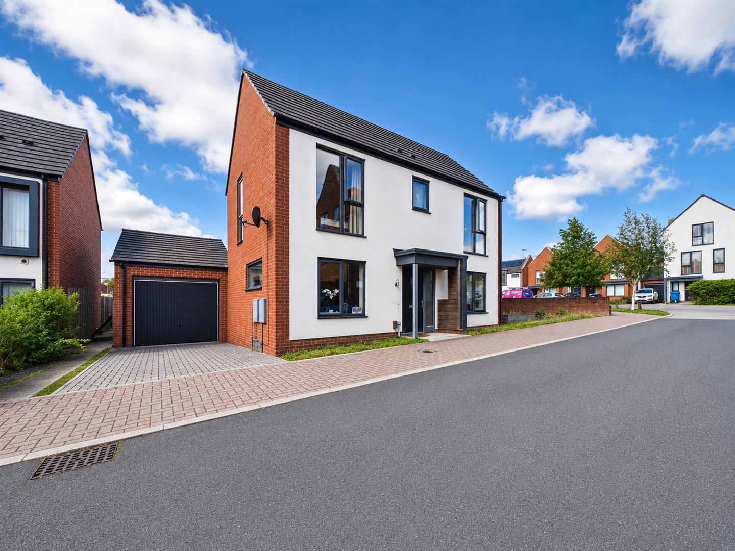 House Prince William Drive in Derby